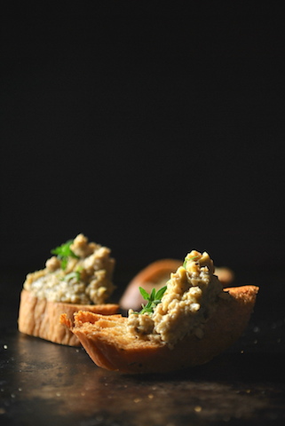 Aperitivo con la tapenade verde